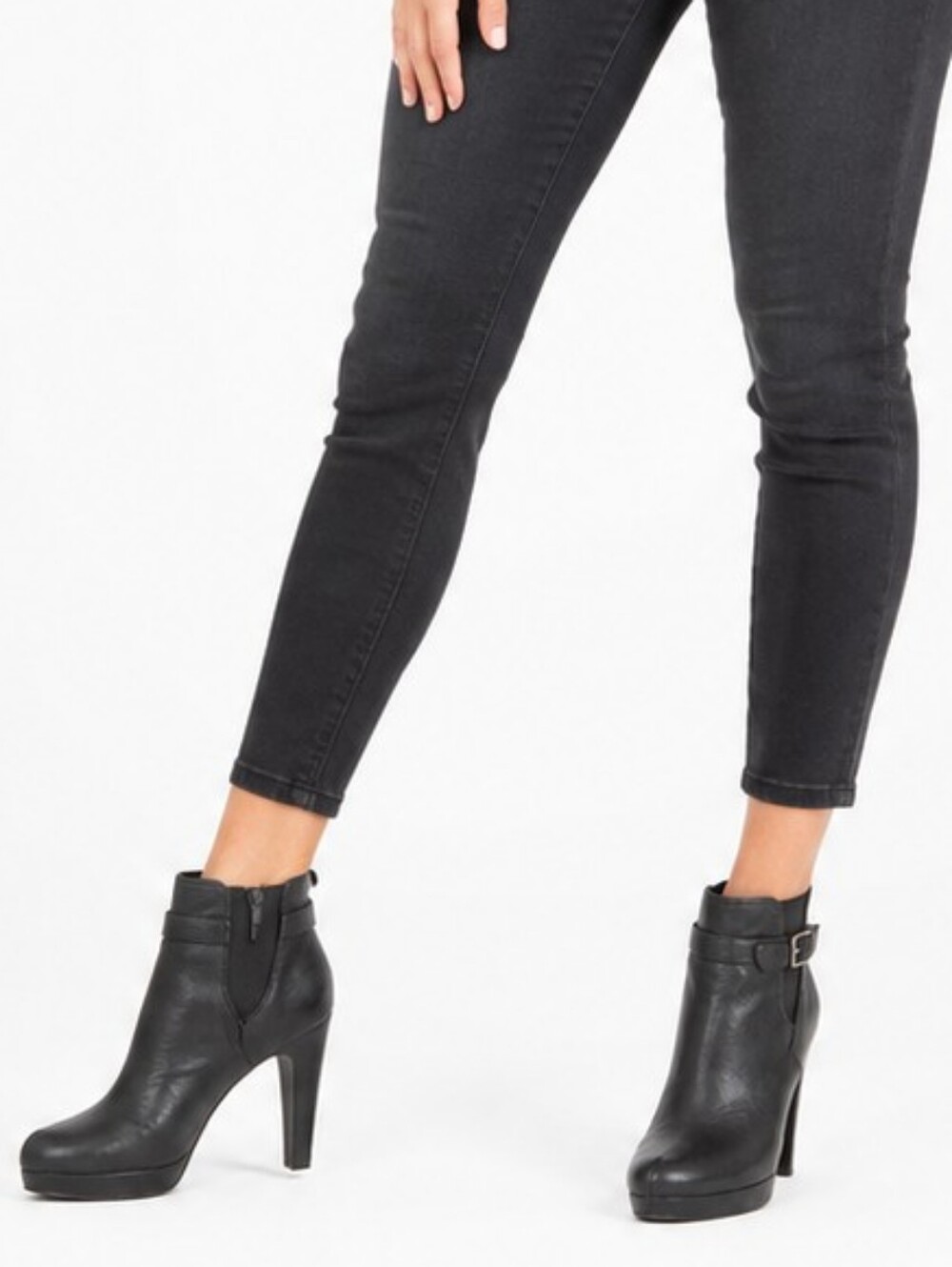 Gianni Bini Black Leather Bootie Almond Toe Buckle Spikes Sexy Party Fall Winter